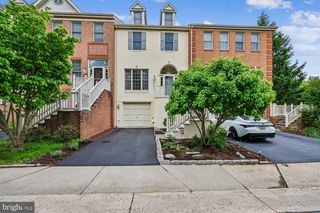 130 WINDING ROSE DR, Rockville, MD 20850
