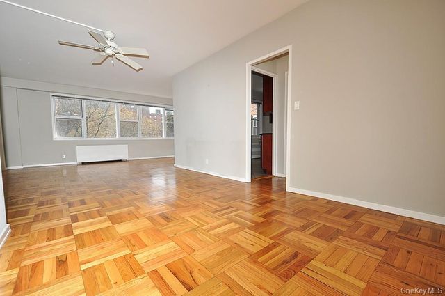 260 Garth Road 4G5, Scarsdale, NY 10583