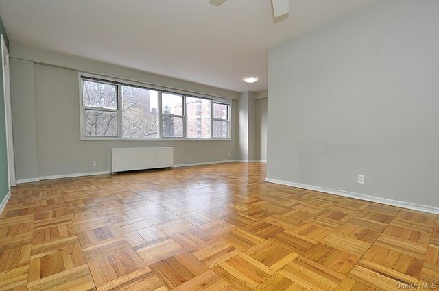 260 Garth Road 4G5, Scarsdale, NY 10583