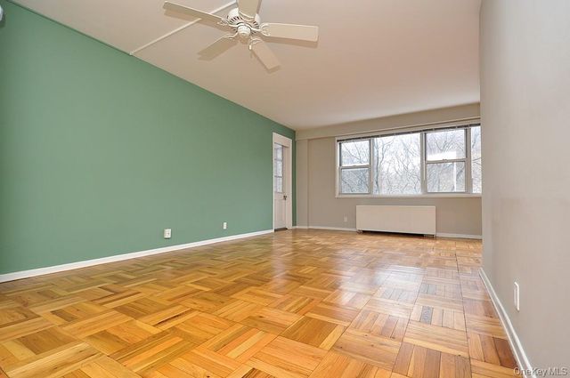 260 Garth Road 4G5, Scarsdale, NY 10583