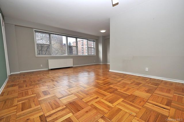 260 Garth Road 4G5, Scarsdale, NY 10583