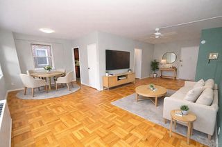 260 Garth Road 4G5, Scarsdale, NY 10583