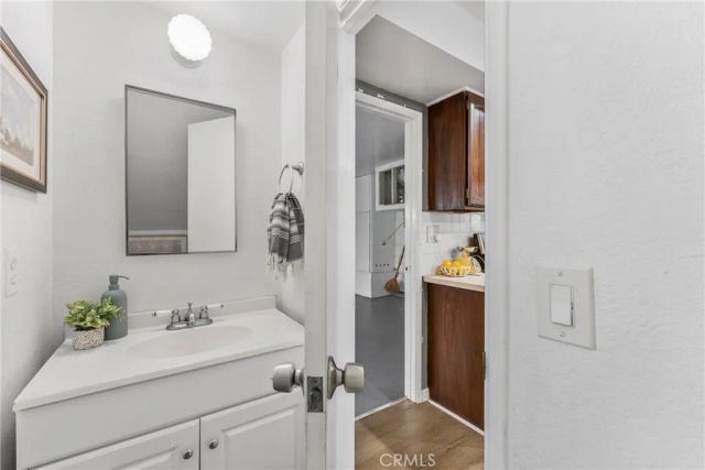 4865 Elm Avenue, Long Beach, CA 90805