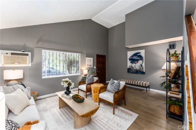 4865 Elm Avenue, Long Beach, CA 90805