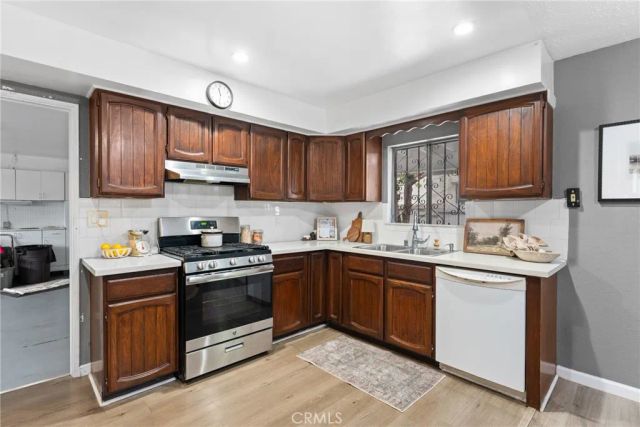 4865 Elm Avenue, Long Beach, CA 90805