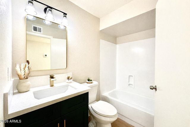 522 S 74TH Place, Mesa, AZ 85208