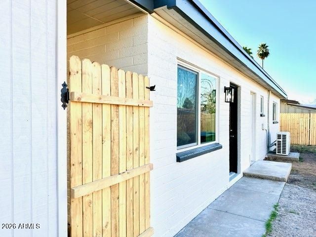 522 S 74TH Place, Mesa, AZ 85208