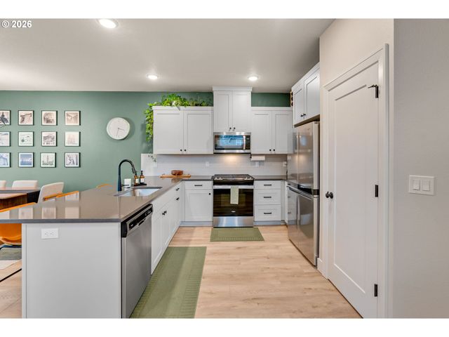 1130 LILIUM Ln, Canby, OR 97013