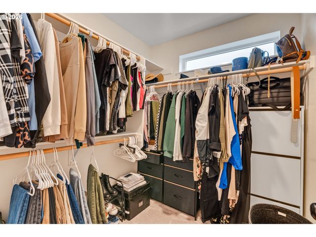 1130 LILIUM Ln, Canby, OR 97013