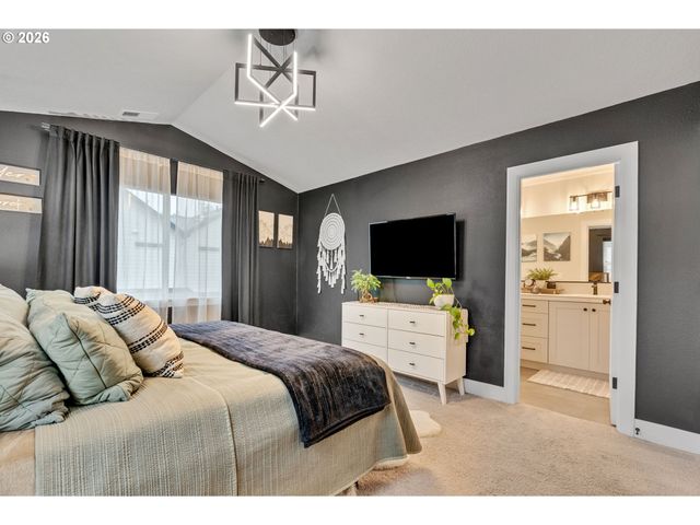 1130 LILIUM Ln, Canby, OR 97013