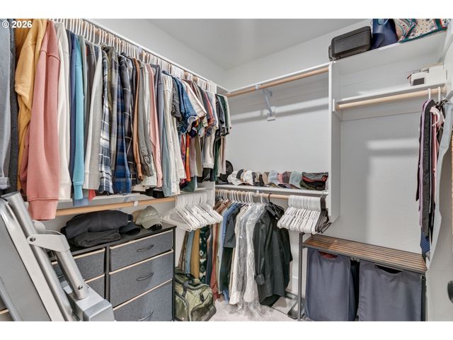 1130 LILIUM Ln, Canby, OR 97013