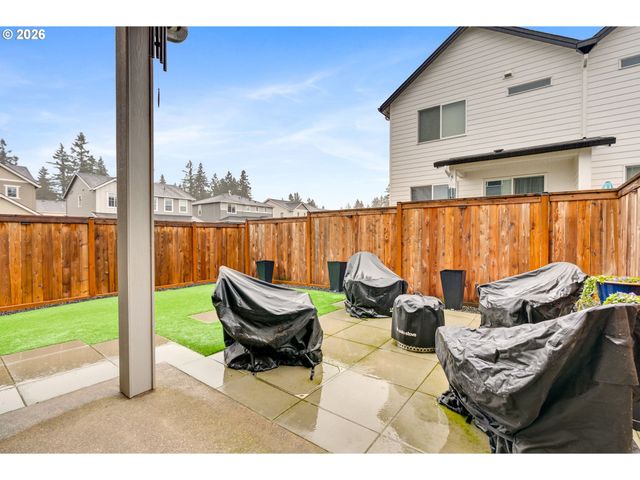 1130 LILIUM Ln, Canby, OR 97013