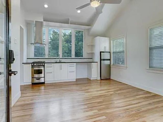 4518 Red River ST B, Austin, TX 78751