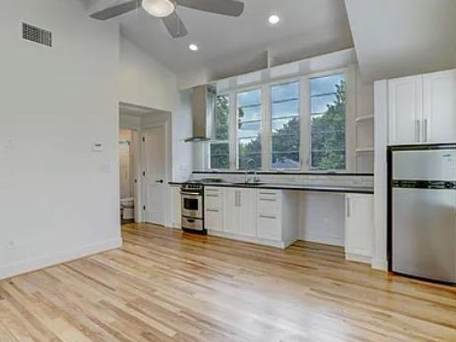 4518 Red River ST B, Austin, TX 78751