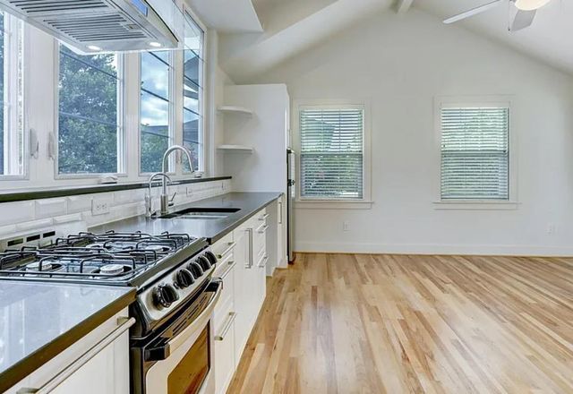 4518 Red River ST B, Austin, TX 78751