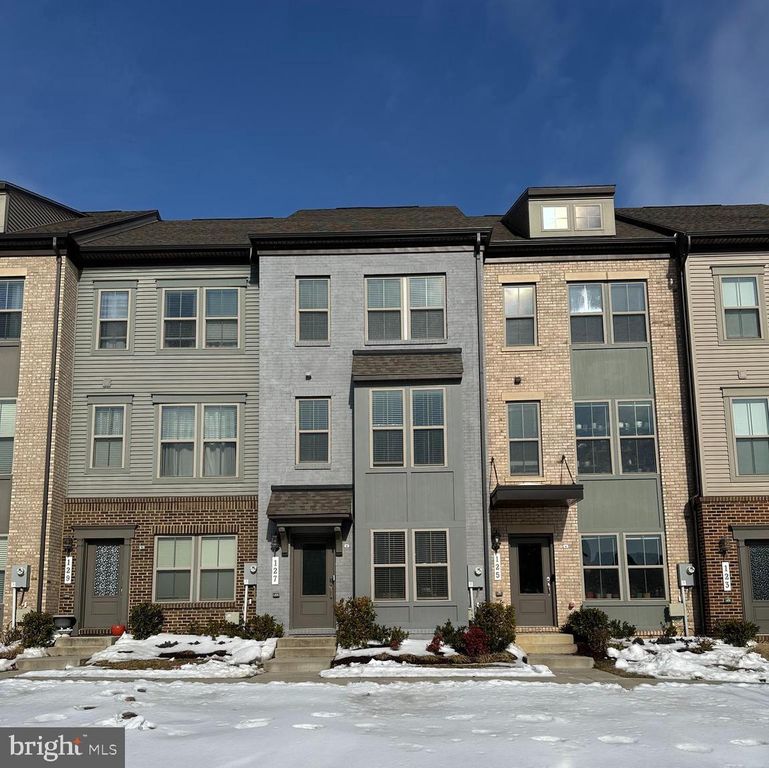 127 CAPITAL CT, Upper Marlboro, MD 20774
