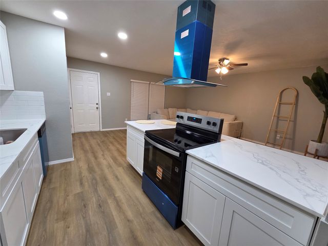 5304 Baker Drive, The Colony, TX 75056