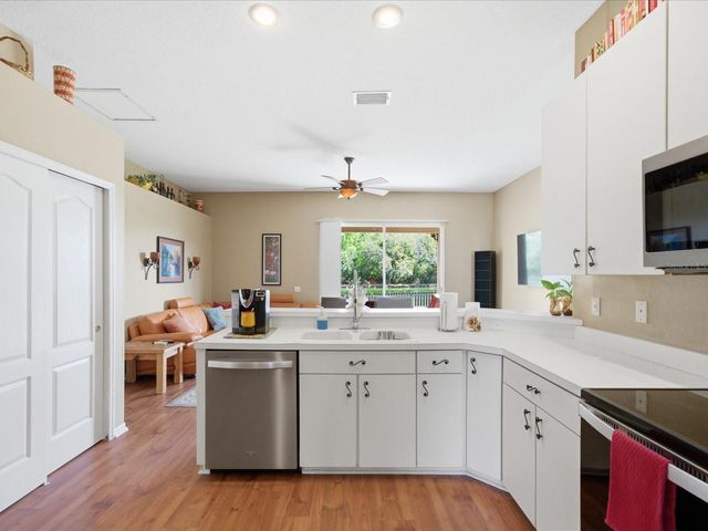 3825 GRAND FORKS DRIVE, Land O Lakes, FL 34639