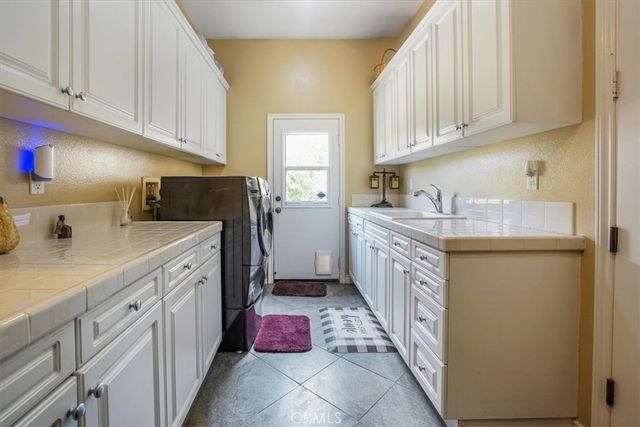 889 Highridge, Riverside, CA 92506