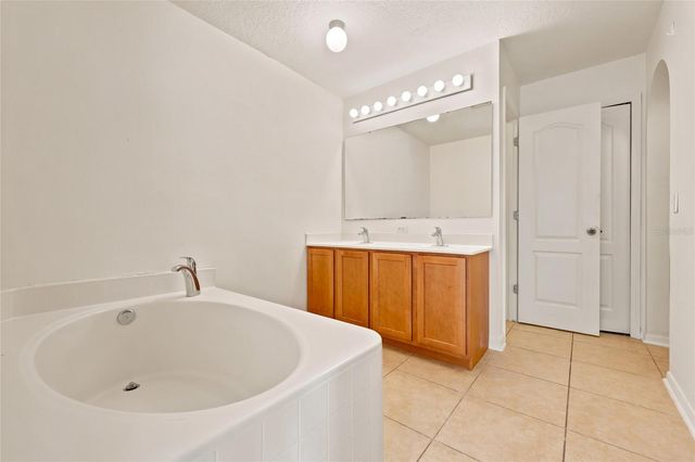 14386 NW 159TH PLACE, Alachua, FL 32615