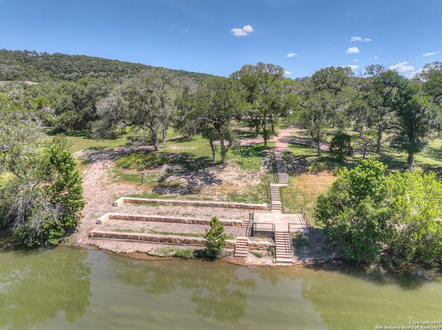 481 RIVER CHASE WAY, New Braunfels, TX 78132