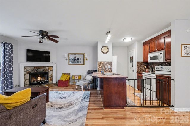 3240 Carlyle Drive NW, Concord, NC 28027