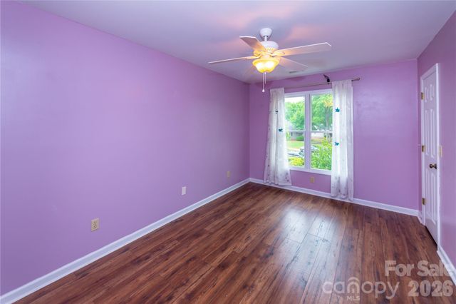 3240 Carlyle Drive NW, Concord, NC 28027