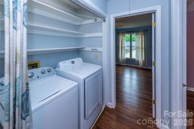 3240 Carlyle Drive NW, Concord, NC 28027
