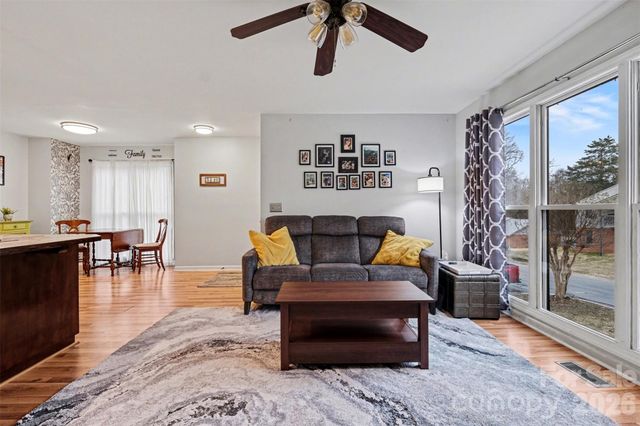 3240 Carlyle Drive NW, Concord, NC 28027