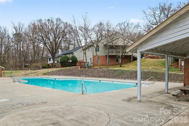 3240 Carlyle Drive NW, Concord, NC 28027
