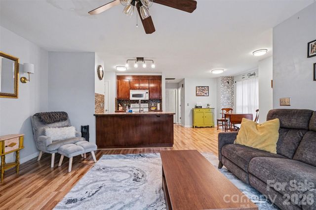 3240 Carlyle Drive NW, Concord, NC 28027