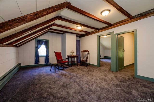 169 W Rogues Path, Huntington, NY 11743