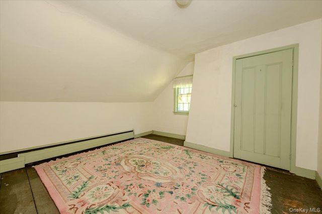 169 W Rogues Path, Huntington, NY 11743