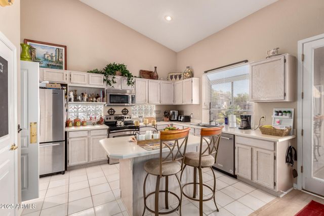 16052 S 24TH Place, Phoenix, AZ 85048