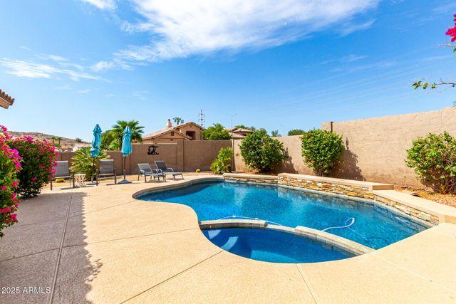 16052 S 24TH Place, Phoenix, AZ 85048