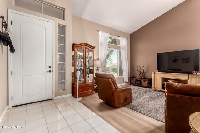 16052 S 24TH Place, Phoenix, AZ 85048