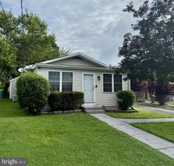 124 E 15TH ST, Front Royal, VA 22630