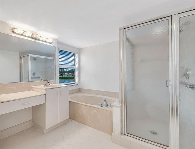 12565 Imperial Isle Drive 208, Boynton Beach, FL 33437