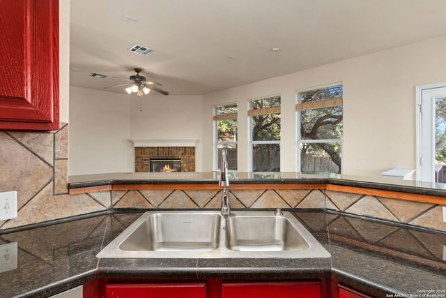 22302 Verde Knoll, San Antonio, TX 78258