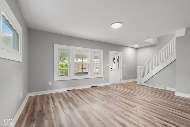 242 N Pershing Avenue, Indianapolis, IN 46222