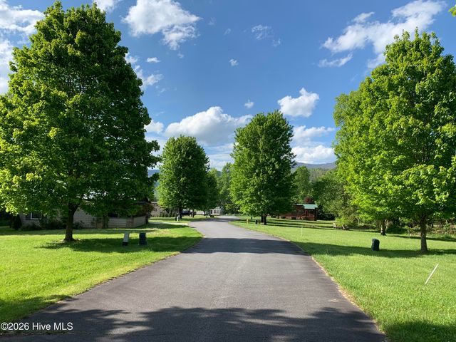 131 Lazy Bear Trail, Andrews, NC 28901