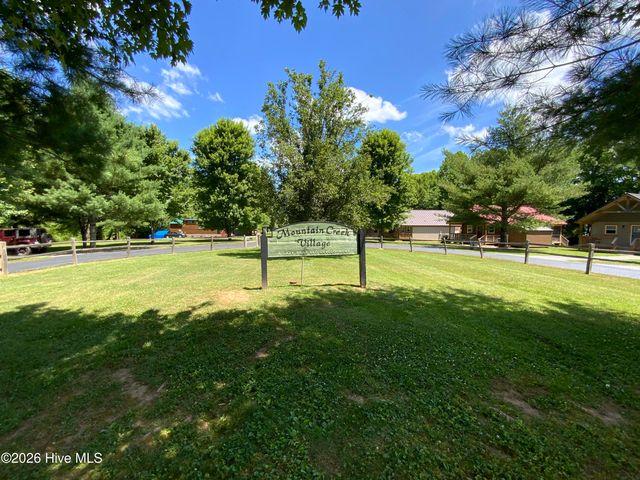 131 Lazy Bear Trail, Andrews, NC 28901