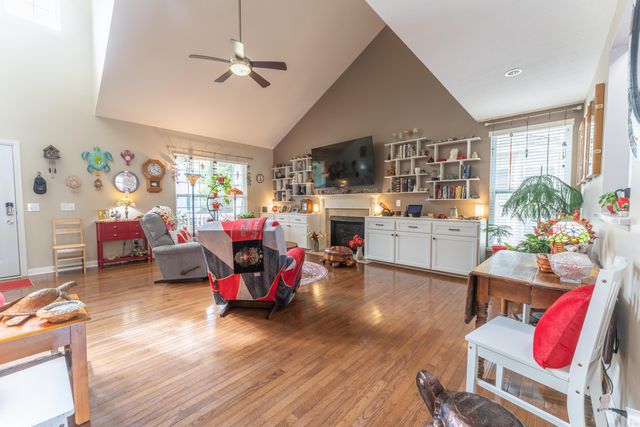 5712 Stearns Road, Dublin, OH 43016