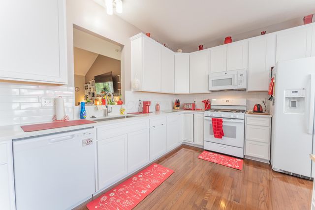 5712 Stearns Road, Dublin, OH 43016