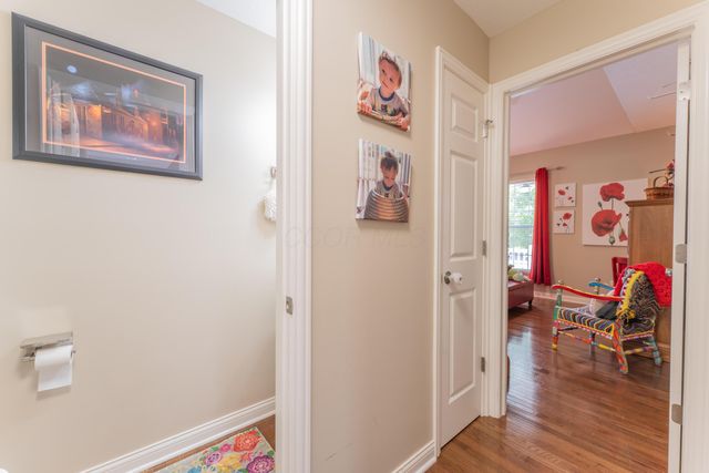 5712 Stearns Road, Dublin, OH 43016