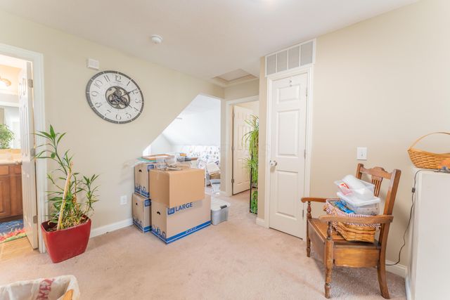 5712 Stearns Road, Dublin, OH 43016