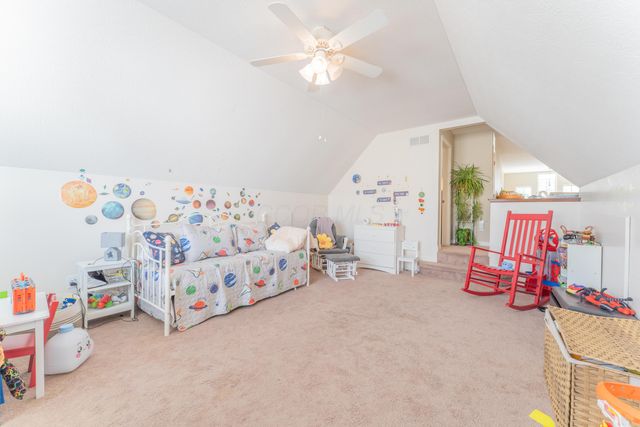 5712 Stearns Road, Dublin, OH 43016
