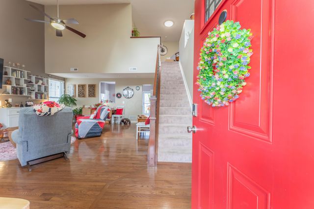 5712 Stearns Road, Dublin, OH 43016