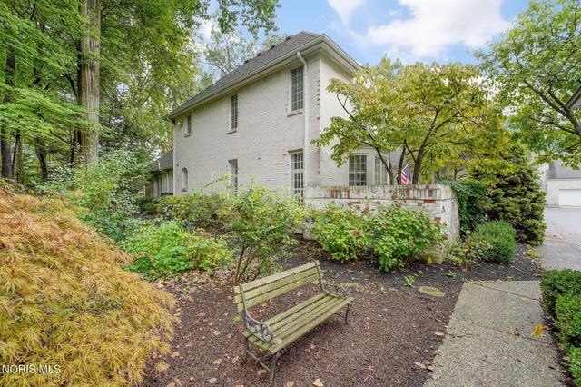 23 Exmoor, Ottawa Hills, OH 43615