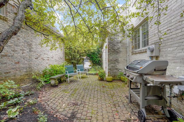 23 Exmoor, Ottawa Hills, OH 43615